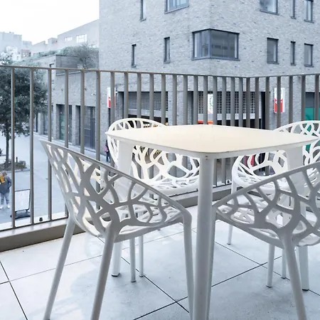 Modern 2-bedroom With Balcony Appartement